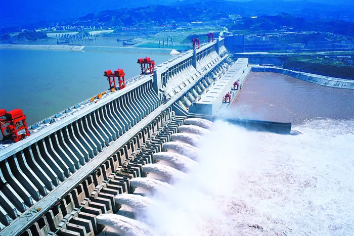 China’s Lead in Global Power Generation in 2025: What It Means for Growth and Industry