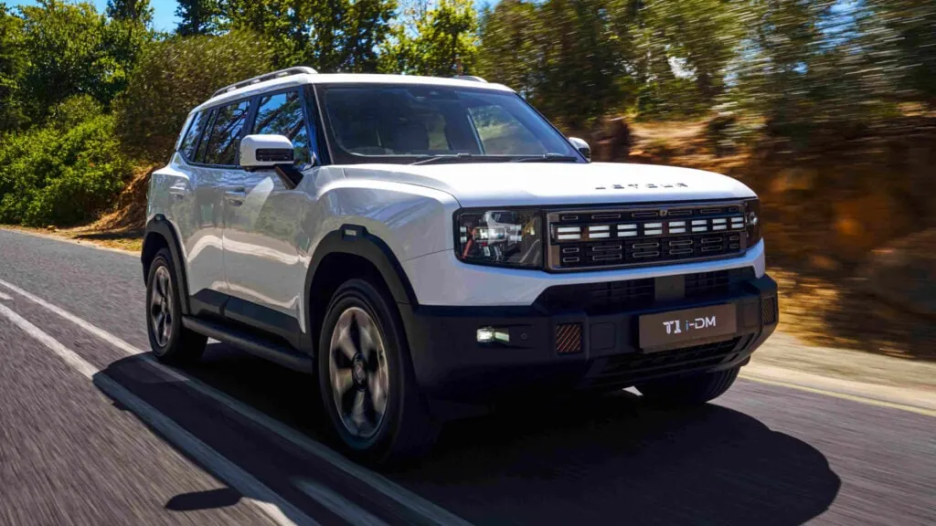Chinese automaker Jetour launches PHEV SUVs in South Africa