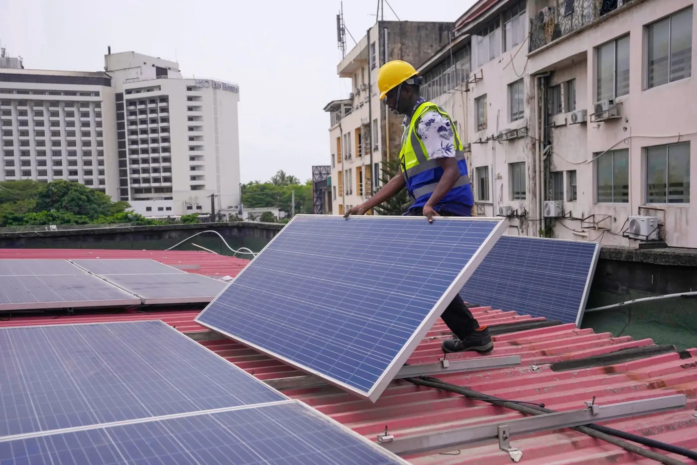 Chinese companies inject momentum into Africa's green transition: industry executives
