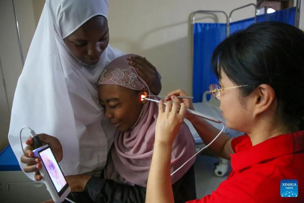 Chinese medical team brings free healthcare to Tanzania's Zanzibar community