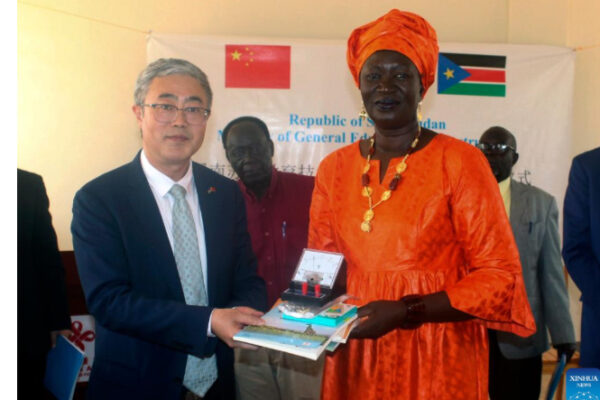 Chinese embassy donates textbooks, scholastic materials to South Sudan School